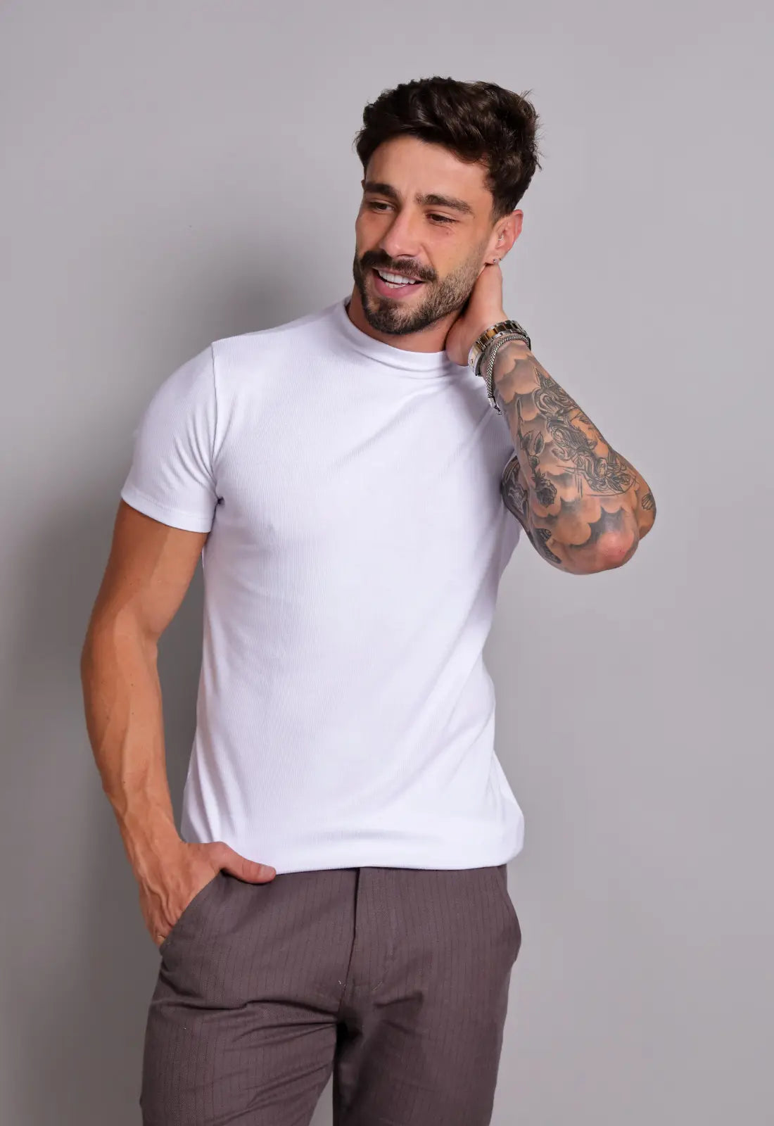 Camiseta Slim Gola Média Branca - Imagem 4