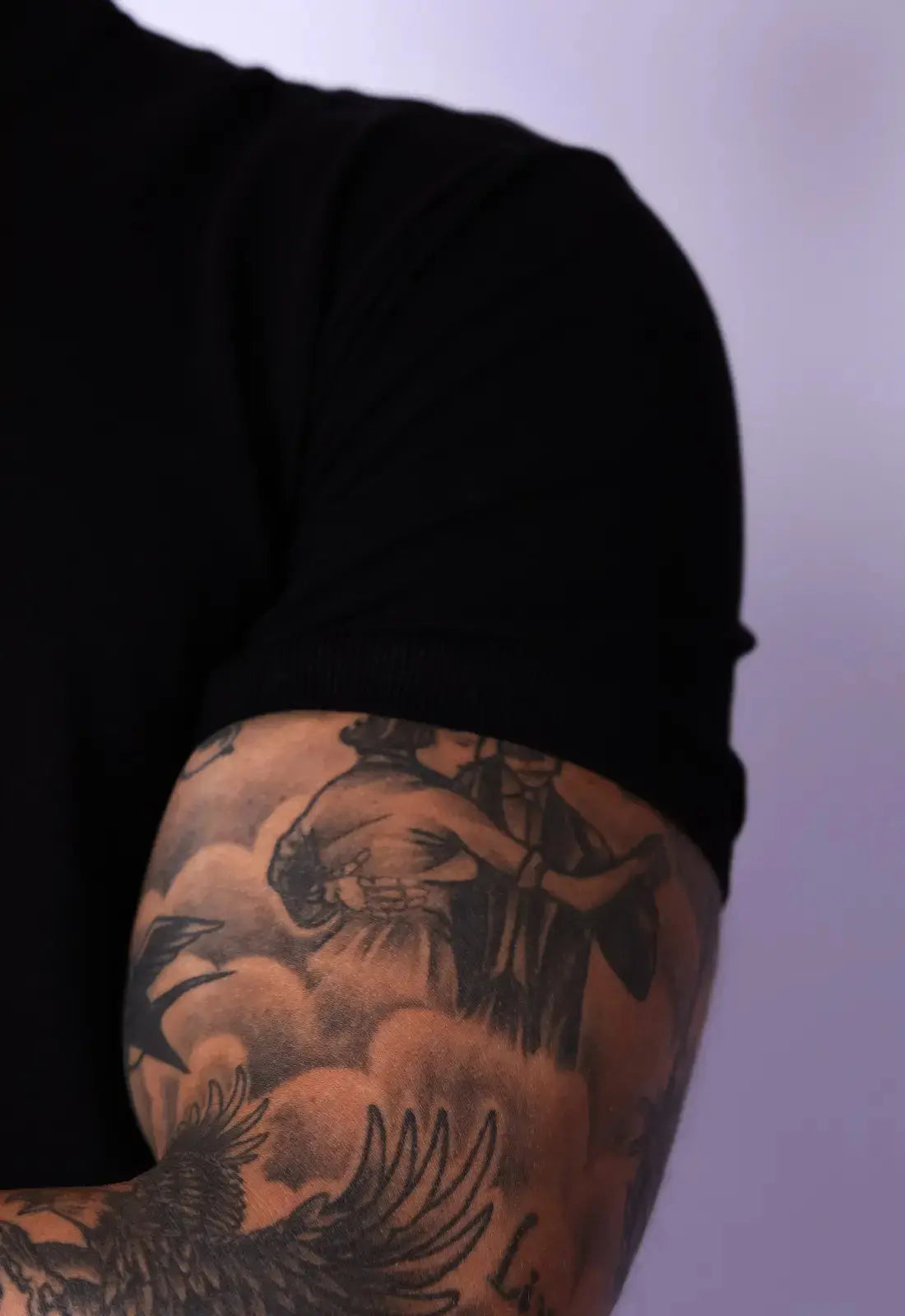 Camiseta Gola Padre zíper Preta - Imagem 7