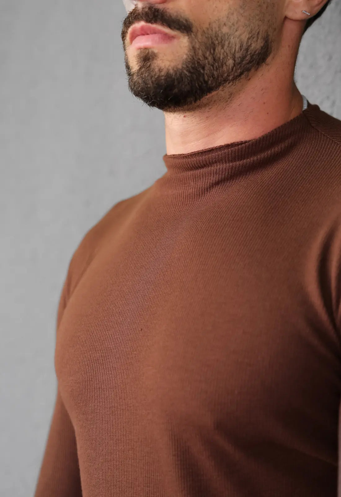 Camiseta Slim Manga Longa Gola Média Marrom - Imagem 7